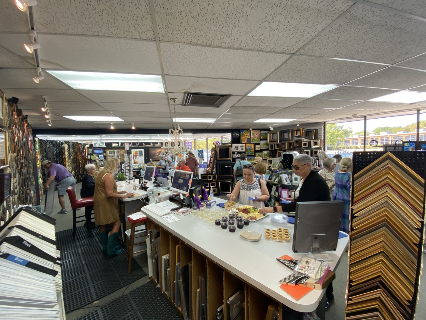 Marty & Pat's Frame Shoppe
